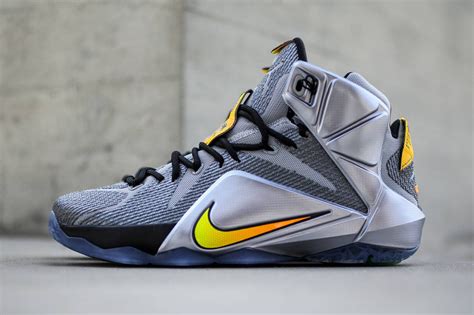 new release basketball shoes nike